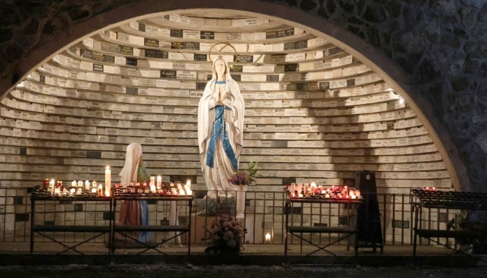 ÜNNEPI LITURGIÁK MINDENSZENTEK ÜNNEPÉHEZ KAPCSOLÓDÓAN 