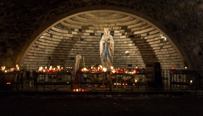 "Személyesen kísért lelkigyakorlat teljes csendben "