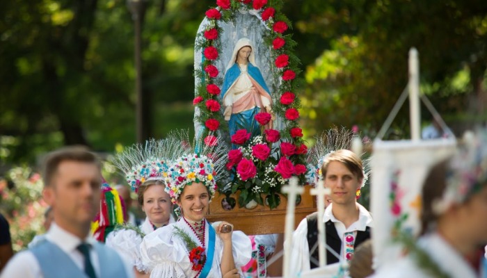 NAGYBOLDOGASSZONY FŐBÚCSÚ SZENTKÚTON