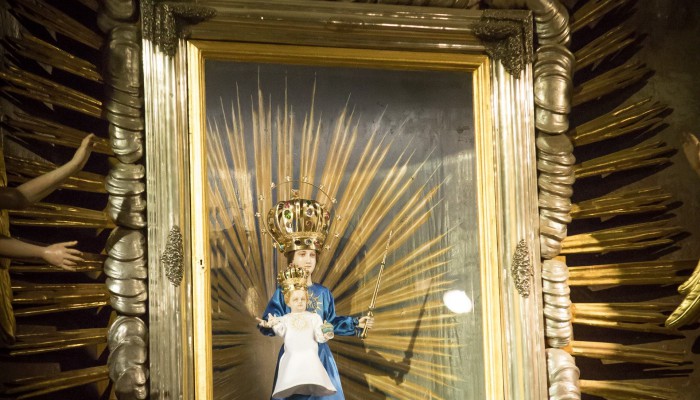 FÁJDALMAS ANYA SZLOVÁK BÚCSÚ